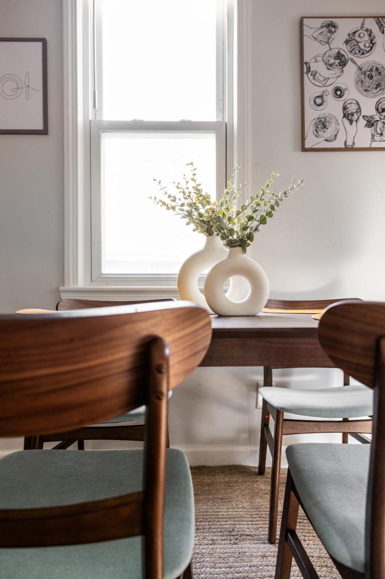 شقة Mid-Century Modern Retreat In Little Italy كليفلاند المظهر الخارجي الصورة
