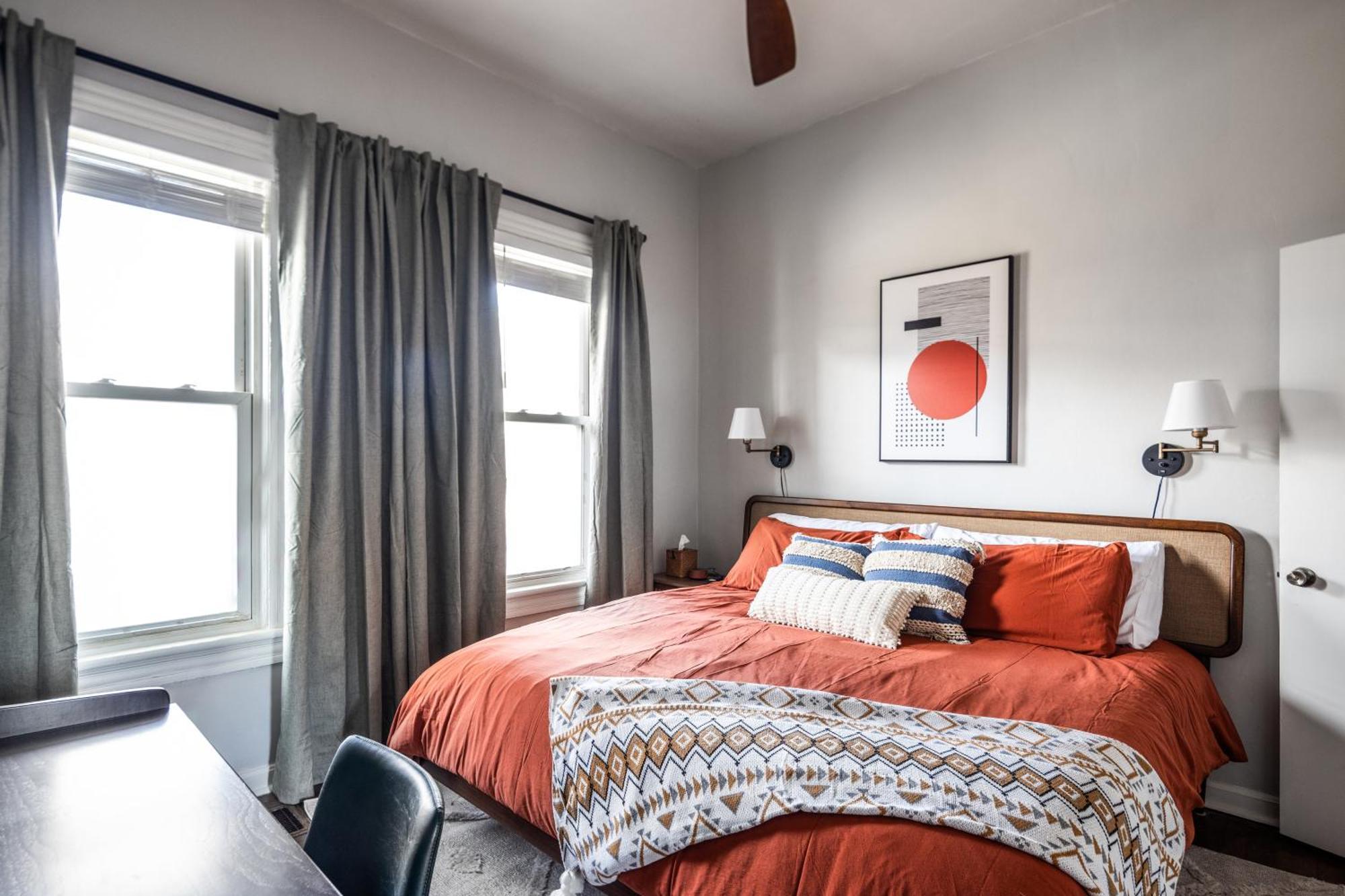 شقة Mid-Century Modern Retreat In Little Italy كليفلاند المظهر الخارجي الصورة